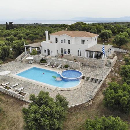 Amazing Villa With Private Pools And Sea Views Kastro-Kyllini Εξωτερικό φωτογραφία