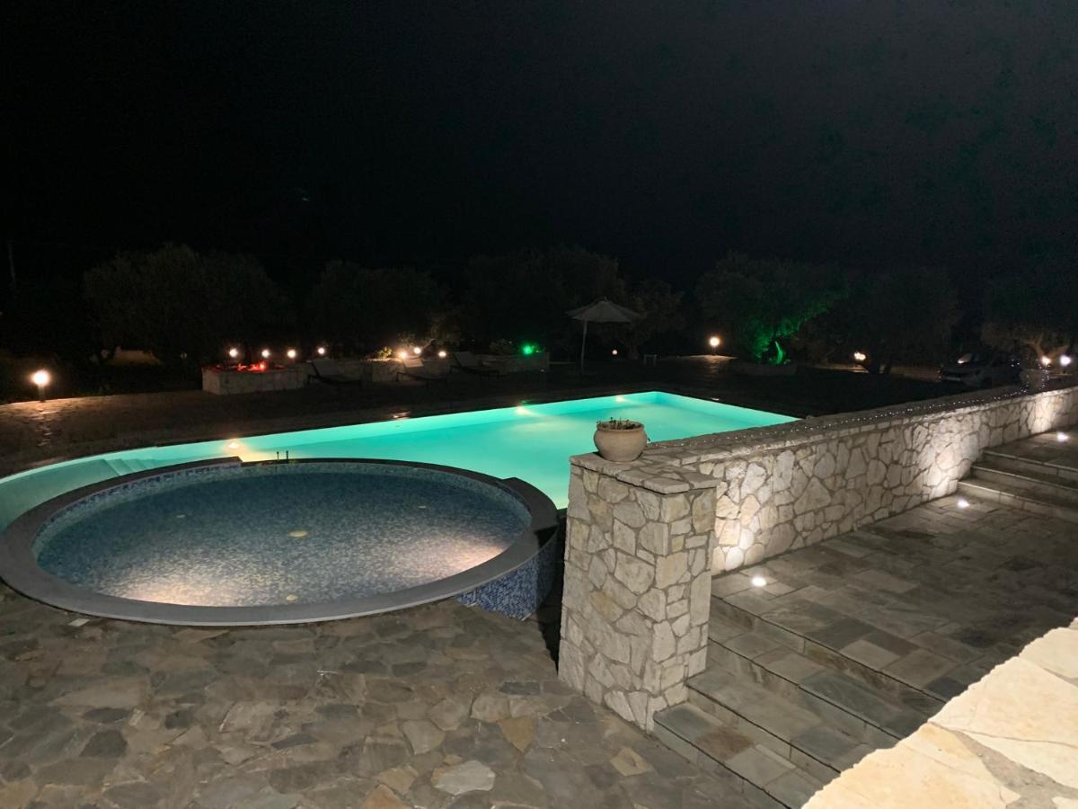 Amazing Villa With Private Pools And Sea Views Kastro-Kyllini Εξωτερικό φωτογραφία