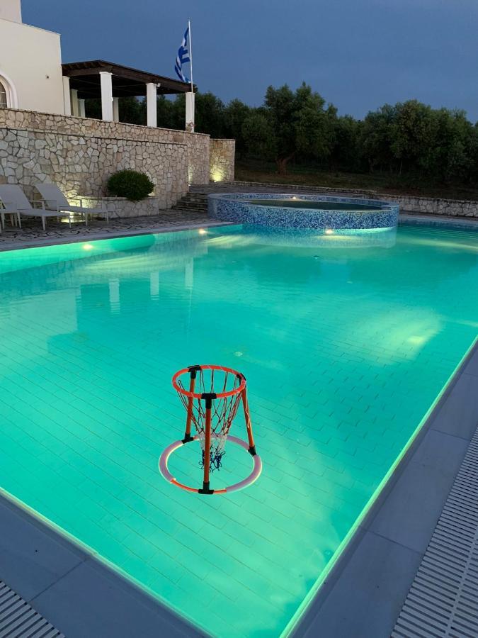 Amazing Villa With Private Pools And Sea Views Kastro-Kyllini Εξωτερικό φωτογραφία