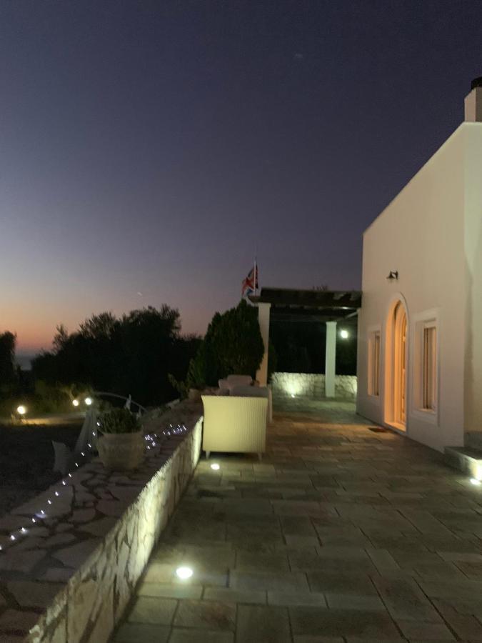 Amazing Villa With Private Pools And Sea Views Kastro-Kyllini Εξωτερικό φωτογραφία